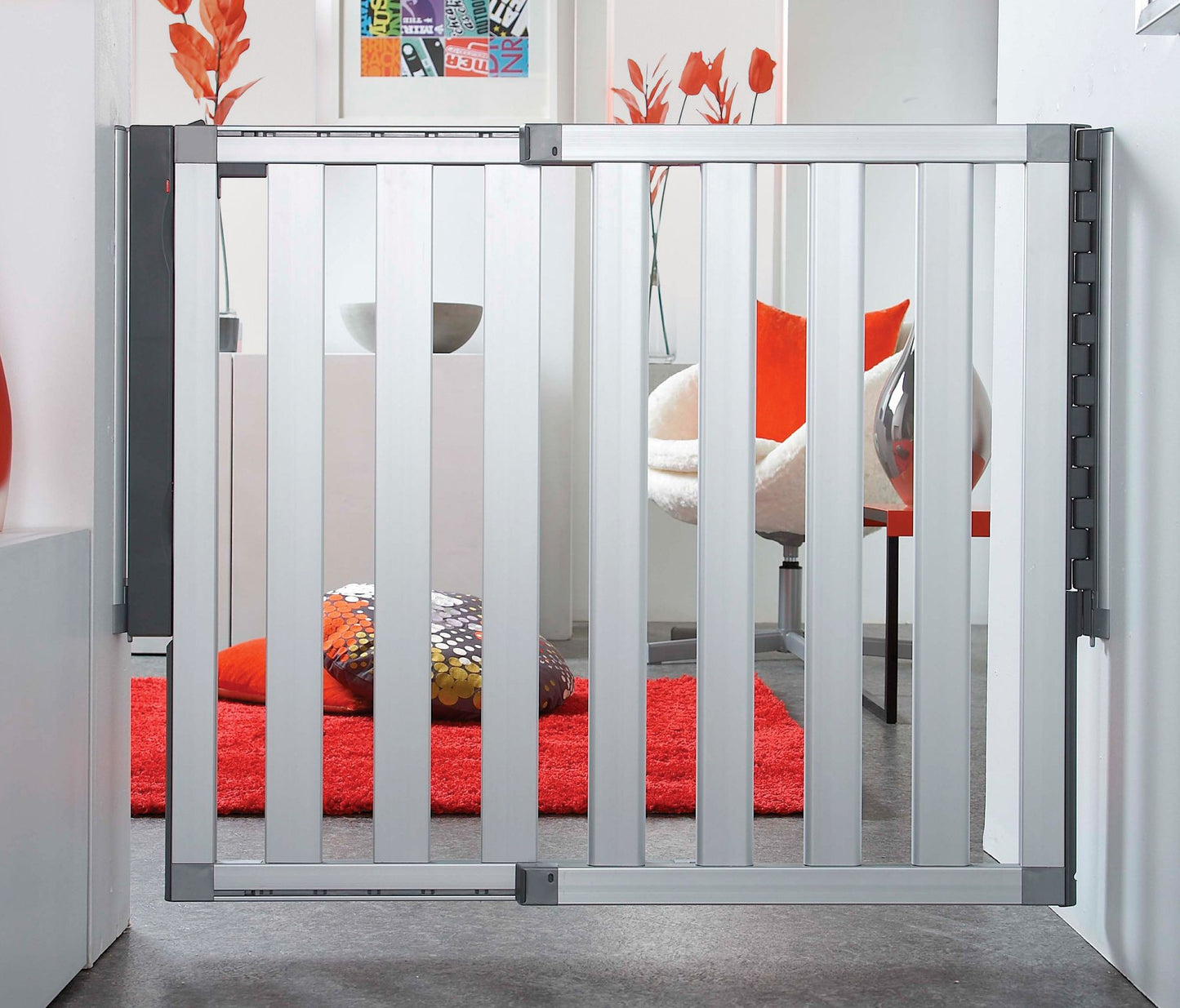 Munchkin Numi Aluminum Gate (Silver)