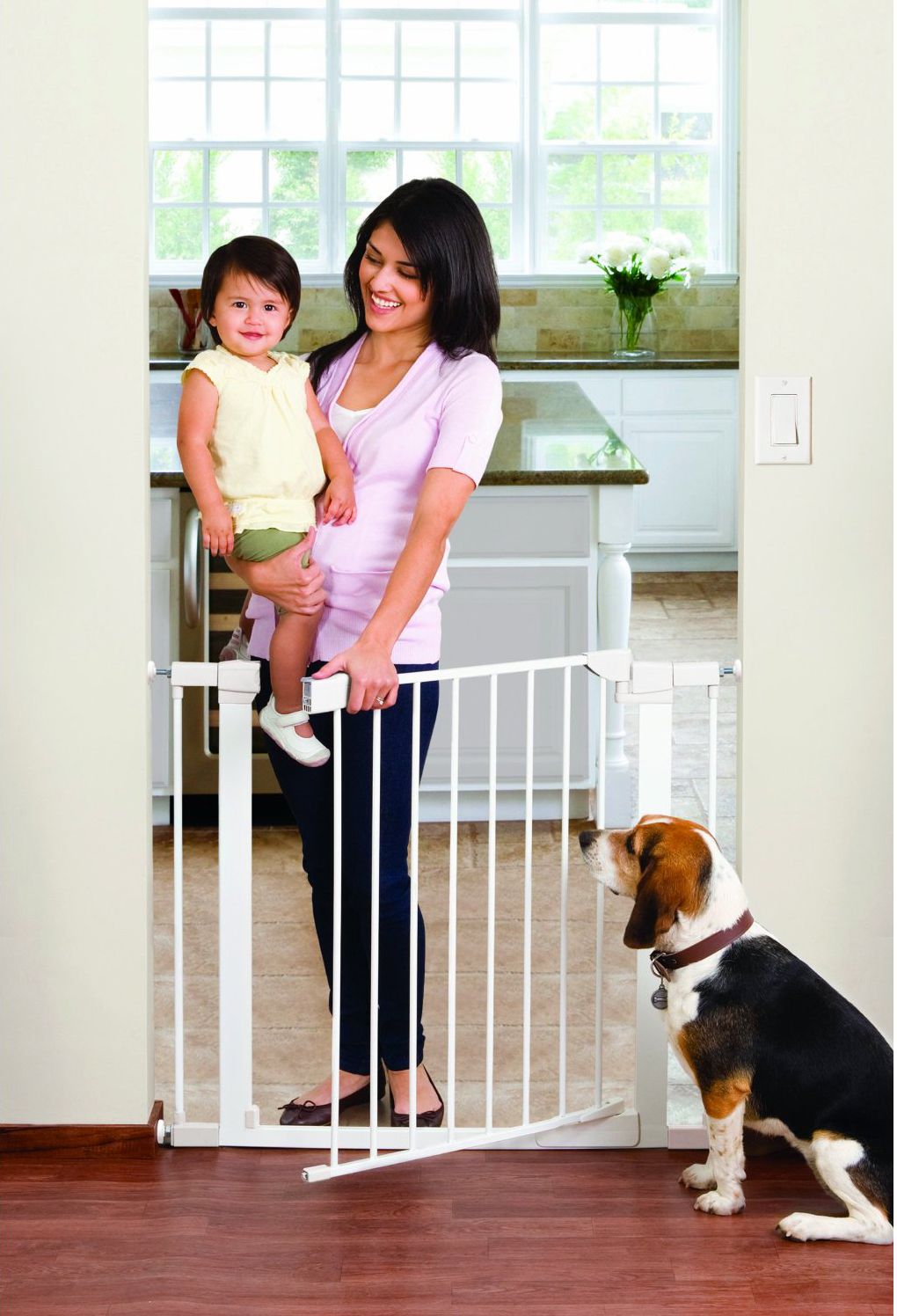 Munchkin Auto-Close Gate (White)