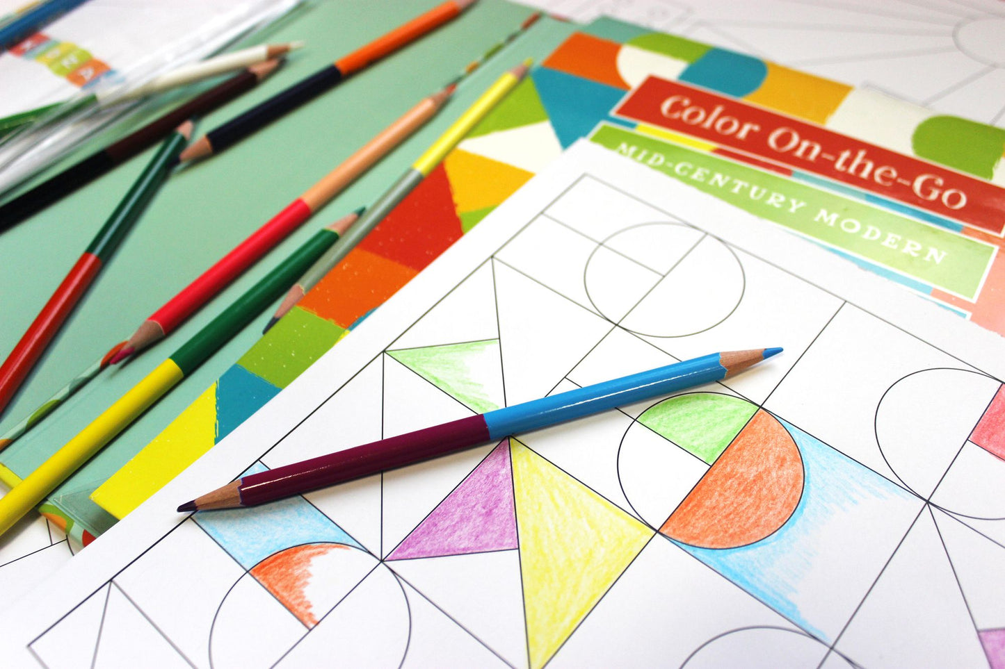 Color On-the-Go Mid-Century Modern for Kids