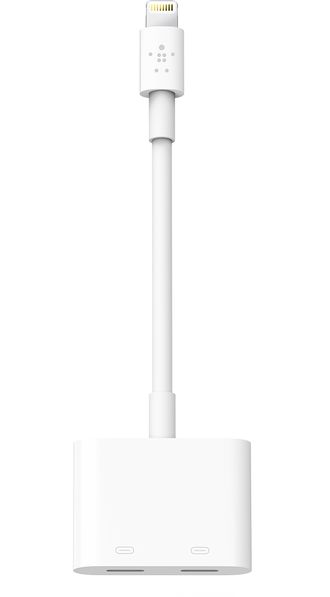 Belkin F8J198btWHT Lightning Audio + Charge RockStar