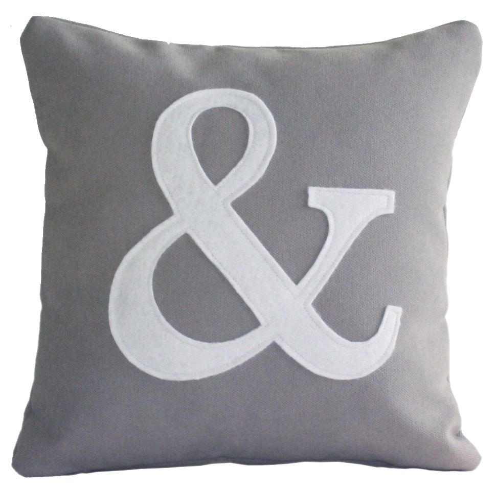PILLOW AMPERSAND