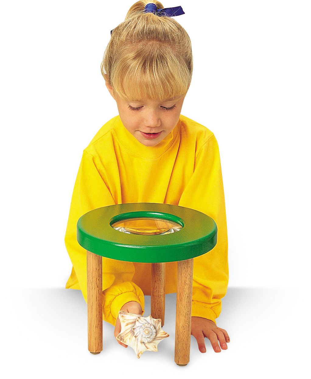 LEARNING RESOURCES LER2905 TABLE-TOP TRIPOD MAGNIFIER-7H X 9D 4-1/2 LENS DIAMATER