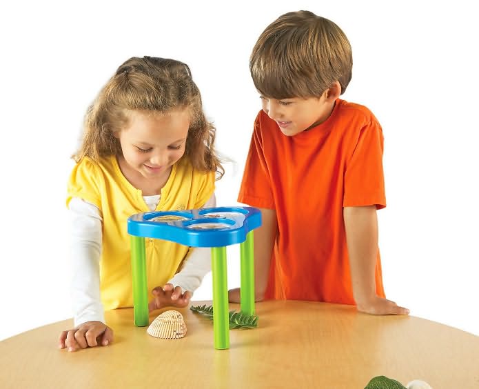 3-Way Magnification Science Station