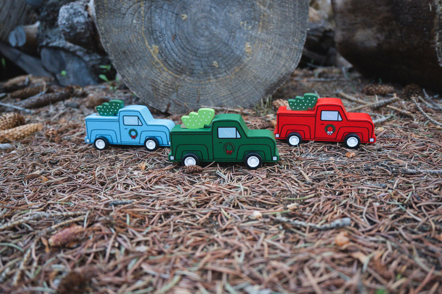 Retro Pickup w/ Xmas Tree Pullbacks