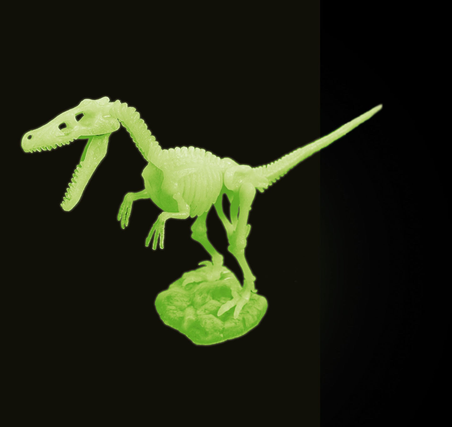 Geoworld Jurassic Night Glow-in-the-Dark Dinosaur Assembly Kit - Tyrannosaurus Rex, Velociraptor, and Spinosaurus