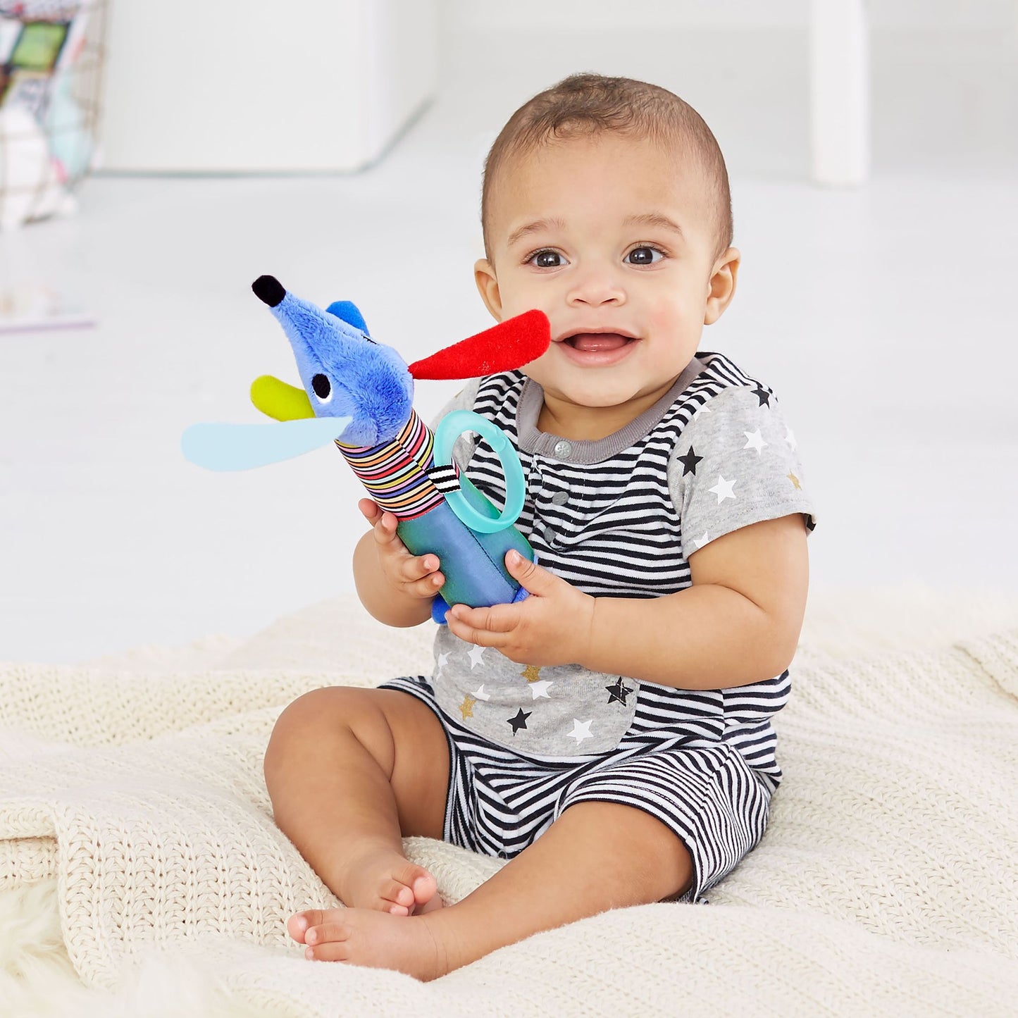 Skip Hop VIBRANT VILLAGE Shake & Giggle - Dog