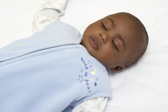 Halo SleepSack wearable blanket, 100% polyester microfleece, size small 10-18 lbs, soft blue