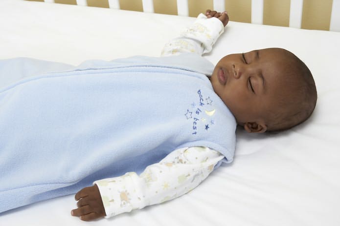 Halo SleepSack wearable blanket, 100% polyester microfleece, size small 10-18 lbs, soft blue