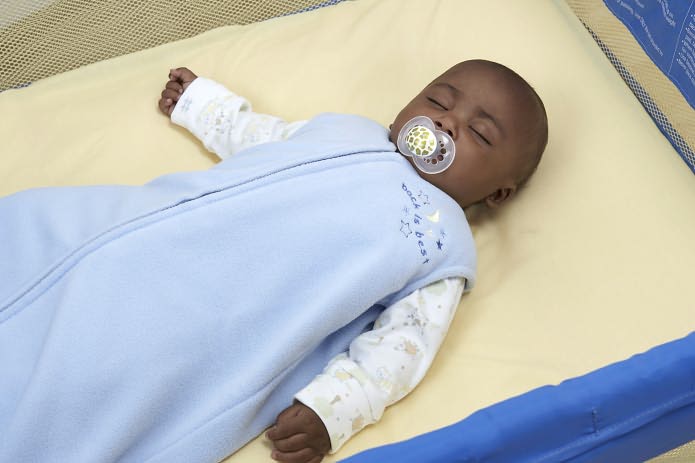 Halo SleepSack wearable blanket, 100% polyester microfleece, size small 10-18 lbs, soft blue