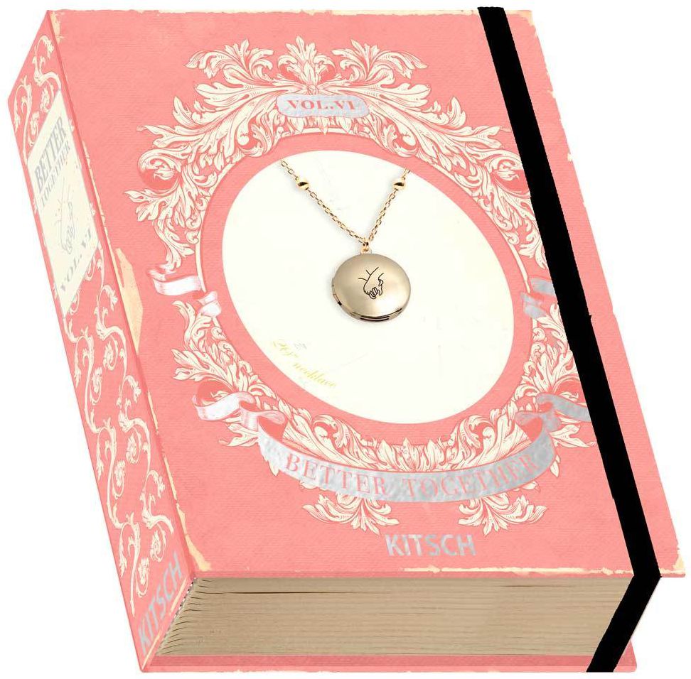 Holding Hands Charm Locket