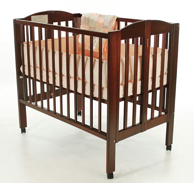 Dream On Me 2-in-1 Portable Folding Crib In Cherry