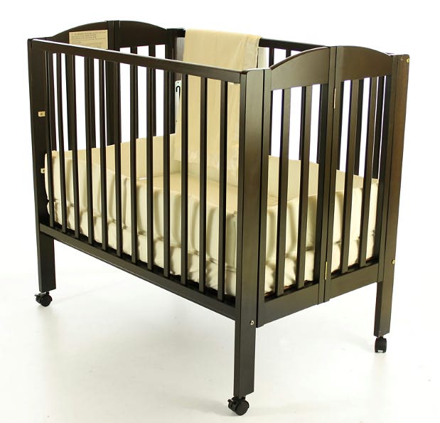 Dream On Me 3-in-1 Portable Folding Crib In Espresso