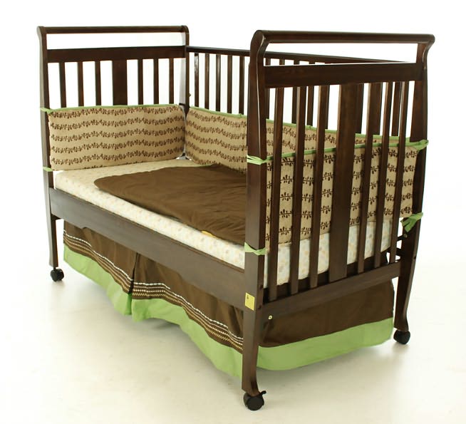 Bella 2-in-1 Convertible Sleigh Crib in Espresso
