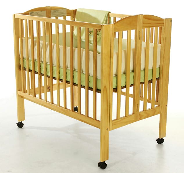 Dream On Me 2-in-1 Portable Folding Crib In Natural