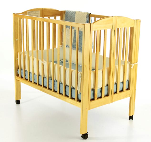 Dream On Me 3-in-1 Portable Folding Crib In Natural