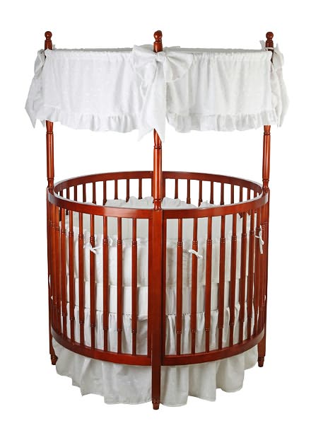 Sophia Posh Circular Crib in Cherry