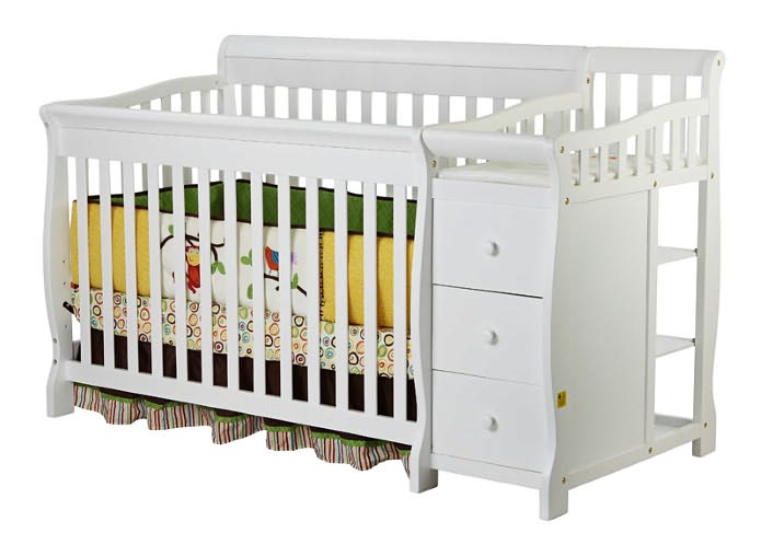 4 in 1 Brody Convertible Crib with Changer in White