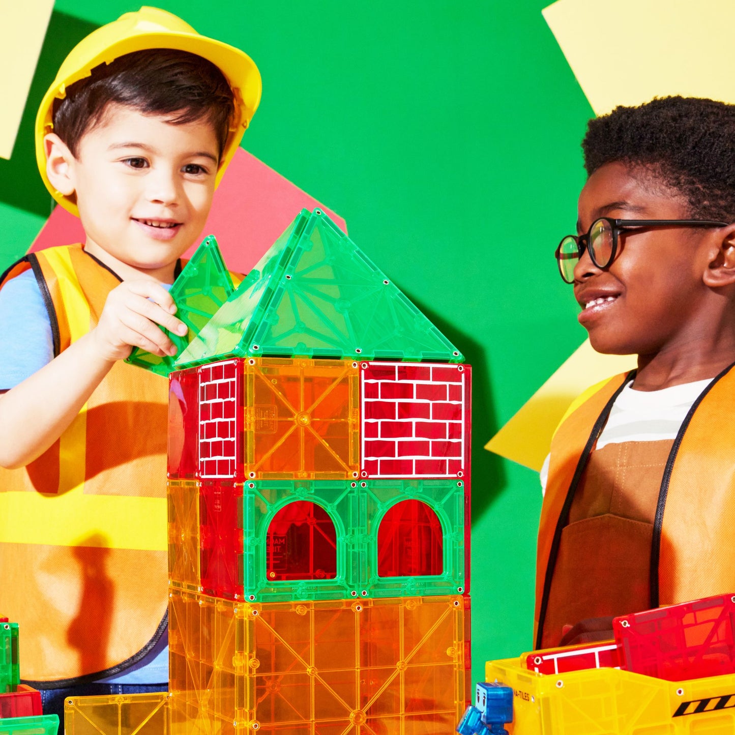MAGNA-TILES Builder XL 50-Piece Magnetic Construction Set, The ORIGINAL Magnetic Building Brand