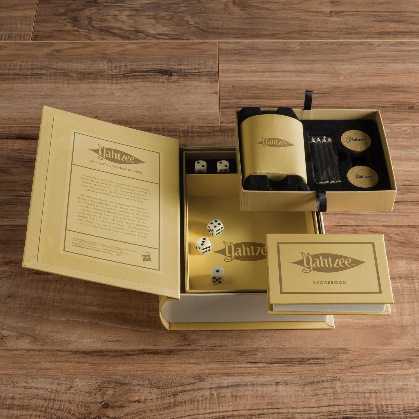 Yahtzee Linen Book Game