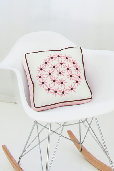 Skip Hop Dcor Pillow - Flower Burst