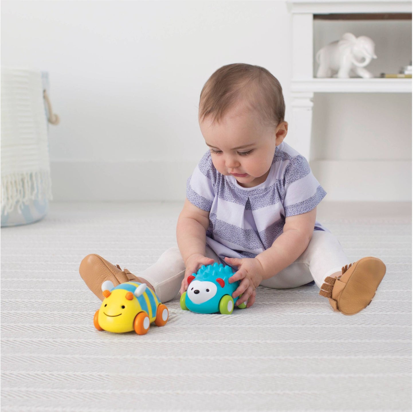 Skip Hop EXPLORE & MORE Pull & Go Car - Bee