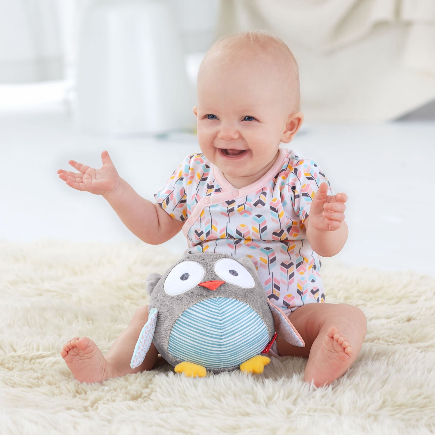 Skip Hop TREETOP FRIENDS Owl Chime Ball - Grey/Pastel