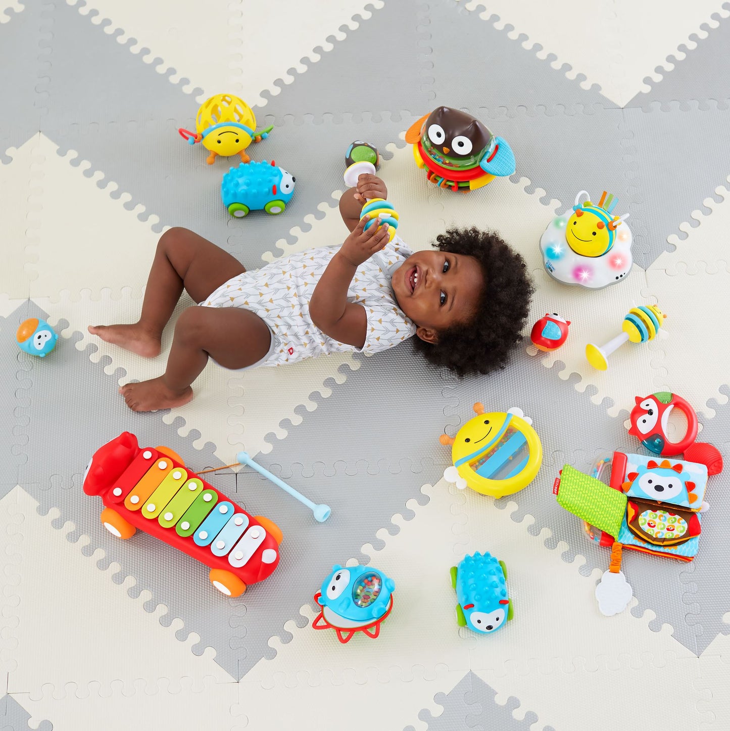Skip Hop EXPLORE & MORE Follow-Bee Crawl Toy