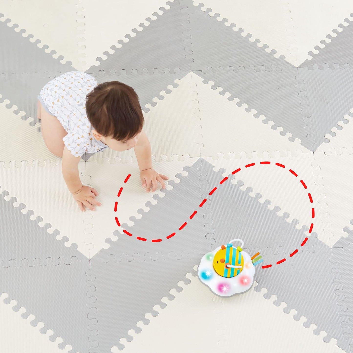 Skip Hop EXPLORE & MORE Follow-Bee Crawl Toy