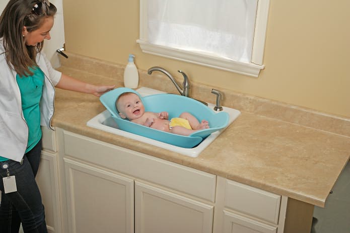 Dorel Juvenile Safety 1st Sink Snuggler Baby Bather, Blue