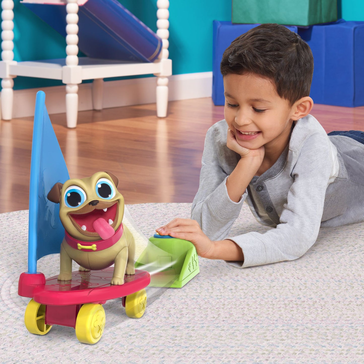 Puppy Dog Pals Figures On The Go