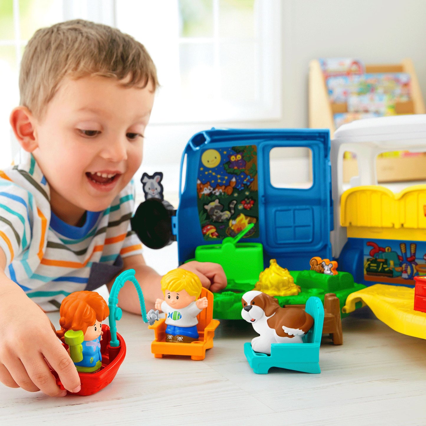 Fisher-Price Little People Songs & Sounds Camper