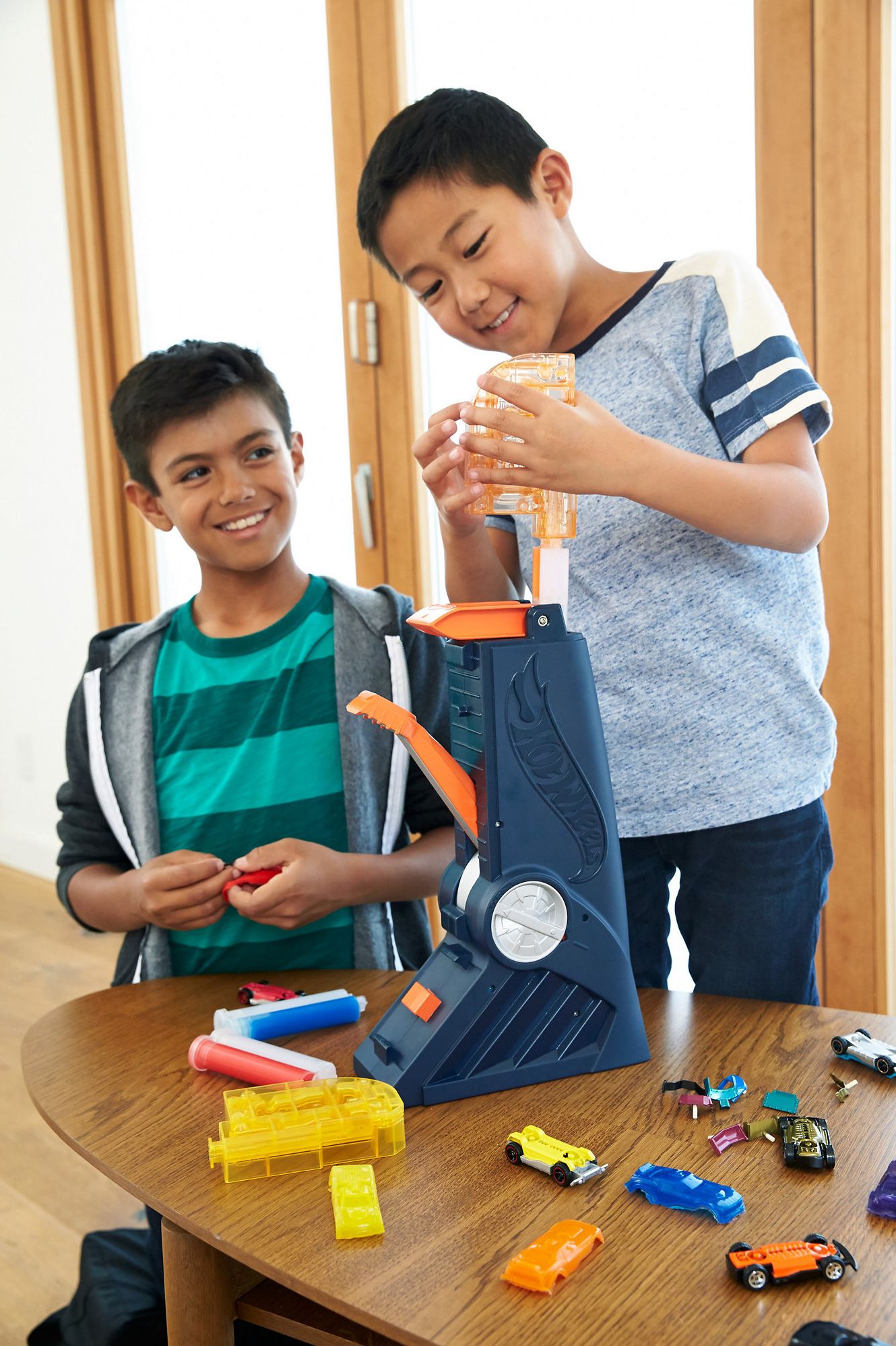 Hot Wheels Fusion Factory Car Maker