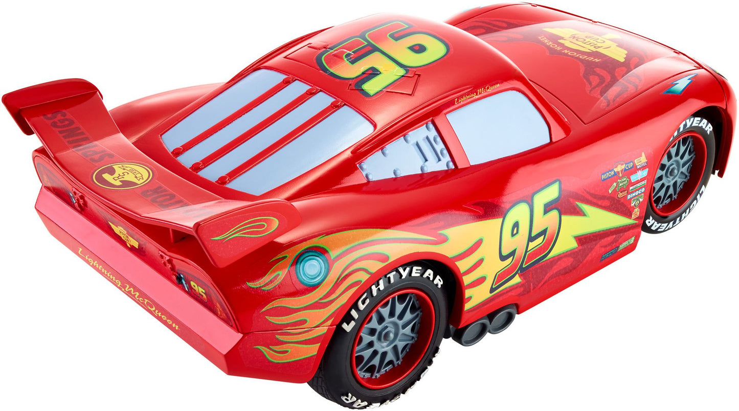 Disney/Pixar Cars Flag Finish Lightning McQueen Toy Car