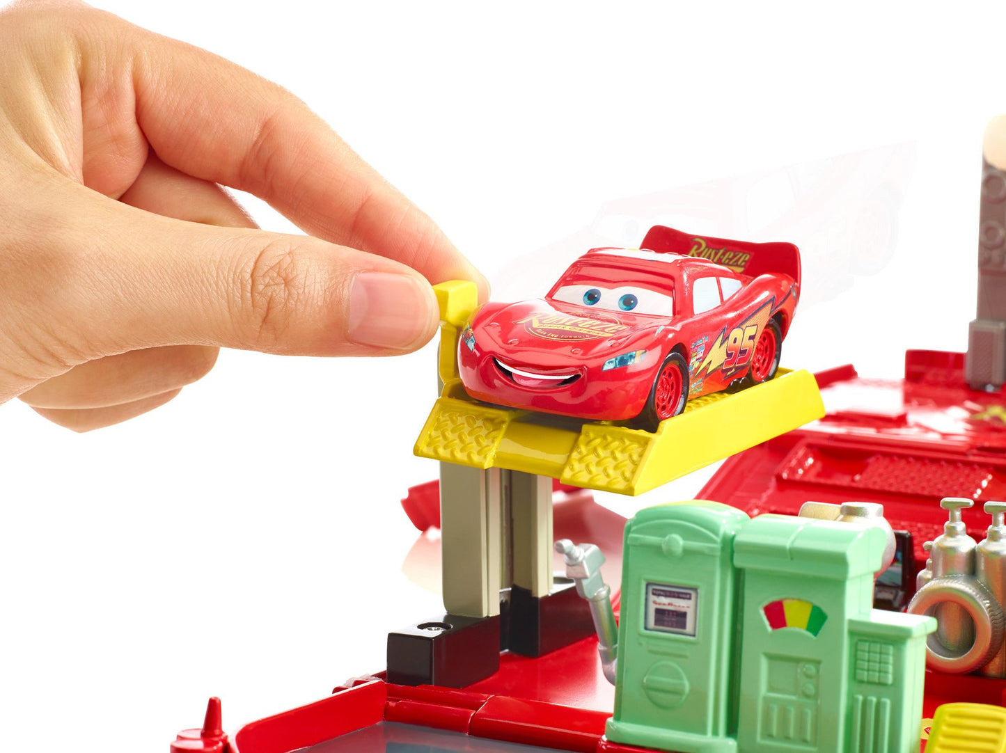 Disney/Pixar Cars Mack Action Drivers Playset