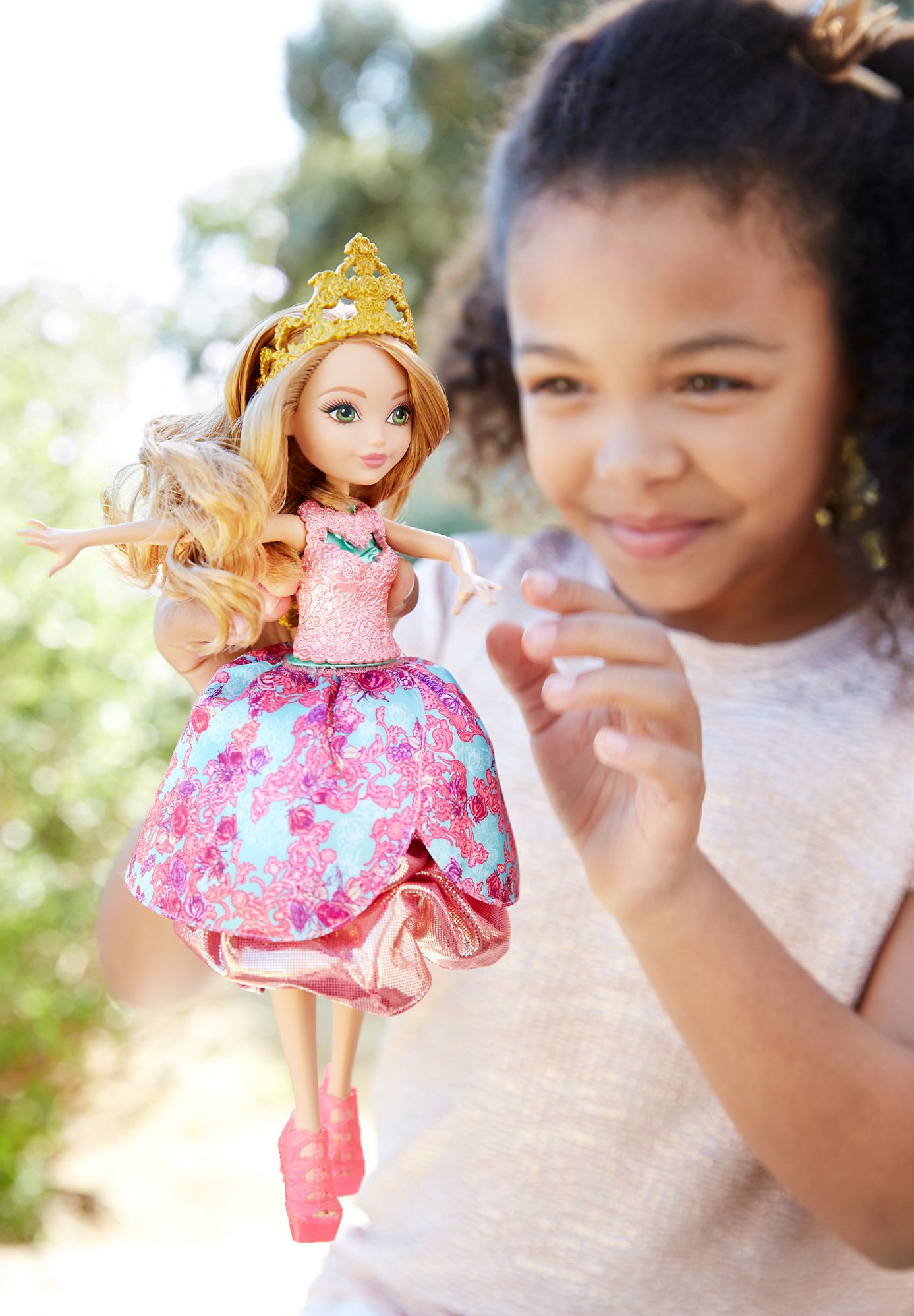 Ever After High Ashlynn Ella 2-in-1 Magical Fashion Doll