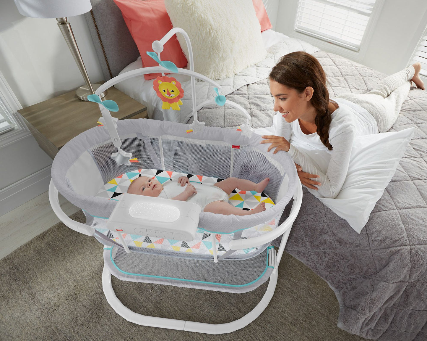 Soothing Motions Bassinet - Windmill