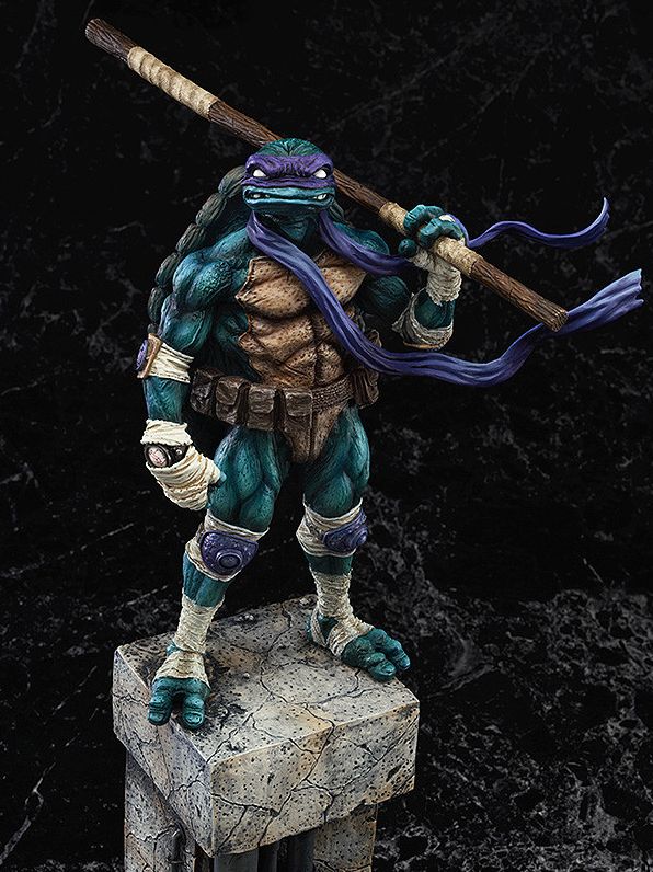 Donatello - TMNT Collector Statue