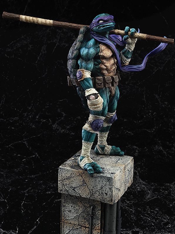 Donatello - TMNT Collector Statue