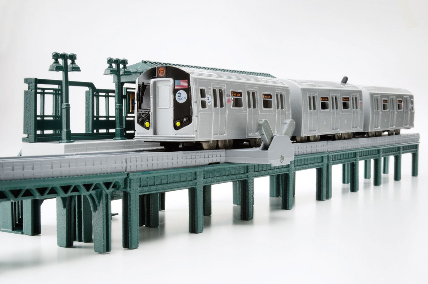 LEC 2000 MTA New York City Subway Battery Operated Train Set