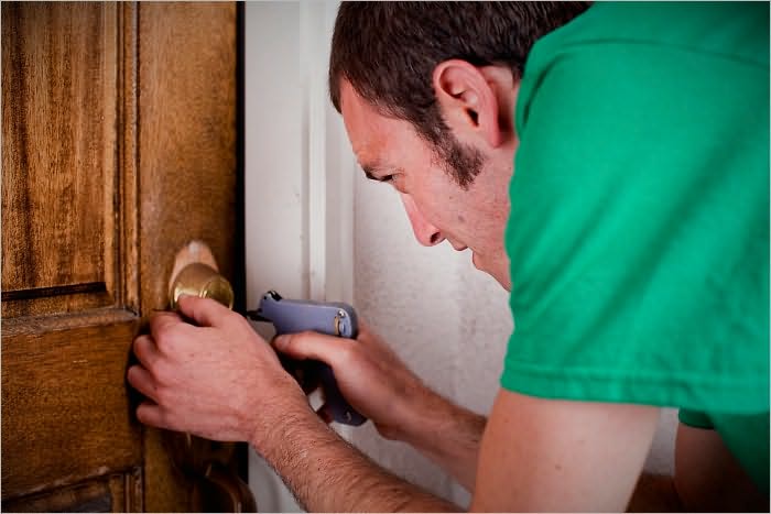 Locksmith Service Start Up Sample Business Plan!