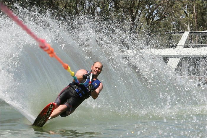 Water Skiing: High Speed Fun!