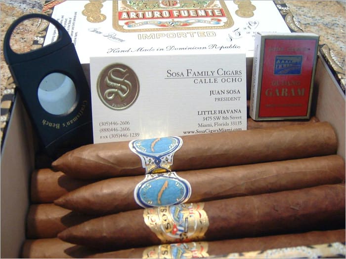About Cigars: Selection, Etiquette & So Much More