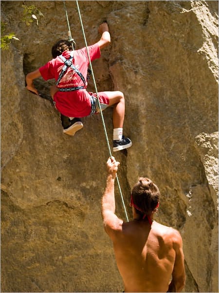 Rock Climbing: A Guide to Both Indoor & Outdoor Rock Climbing