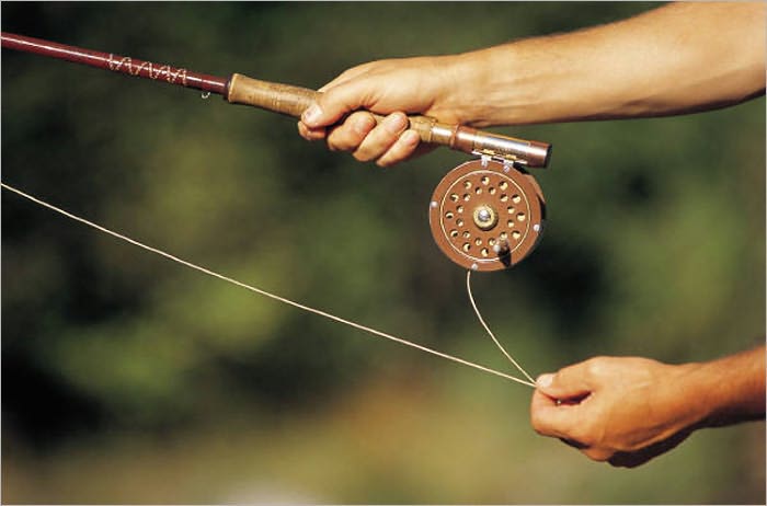 Fly Fishing for Beginners - A simple guide to fly fishing equipment and techniques