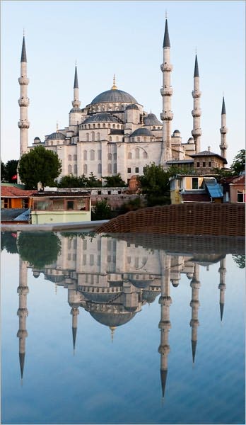 Mystics and Saints of Islam [Illustrated]