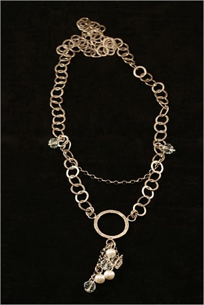 The Queen's Necklace [Illustrated]