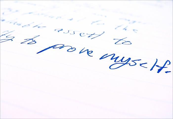 How to Write a Resume : The Things You Must Know to Win Your Dream Job