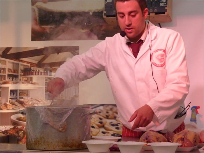 Home Cook Made Easy: How to be a Cook Like a Professional Inside Your House