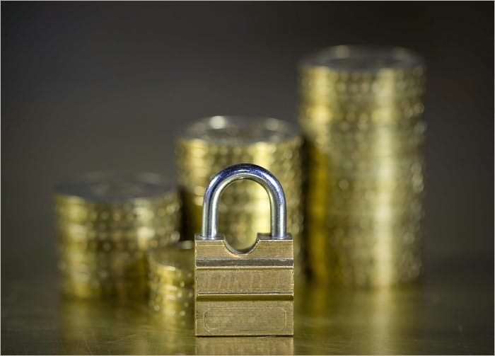 The Art of Saving Tons of Money: How to Stop Money Leak
