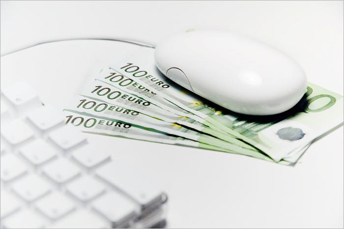 How to Make Money on Ebay : Making Money on Ebay and Start Your Home-based Business